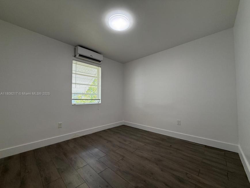 1330 NE 133rd St – photo 3