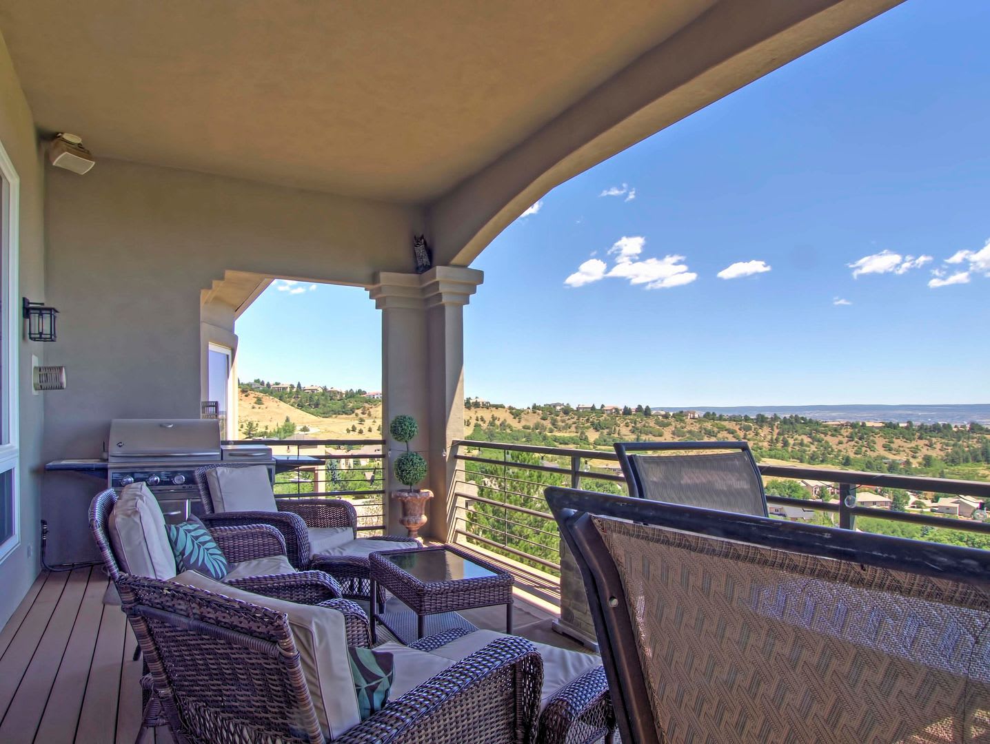 Furnished Breathtaking Mountain City Views In Prestigious Peregrine 5 000 Sq Ft Luxury Home – photo 4