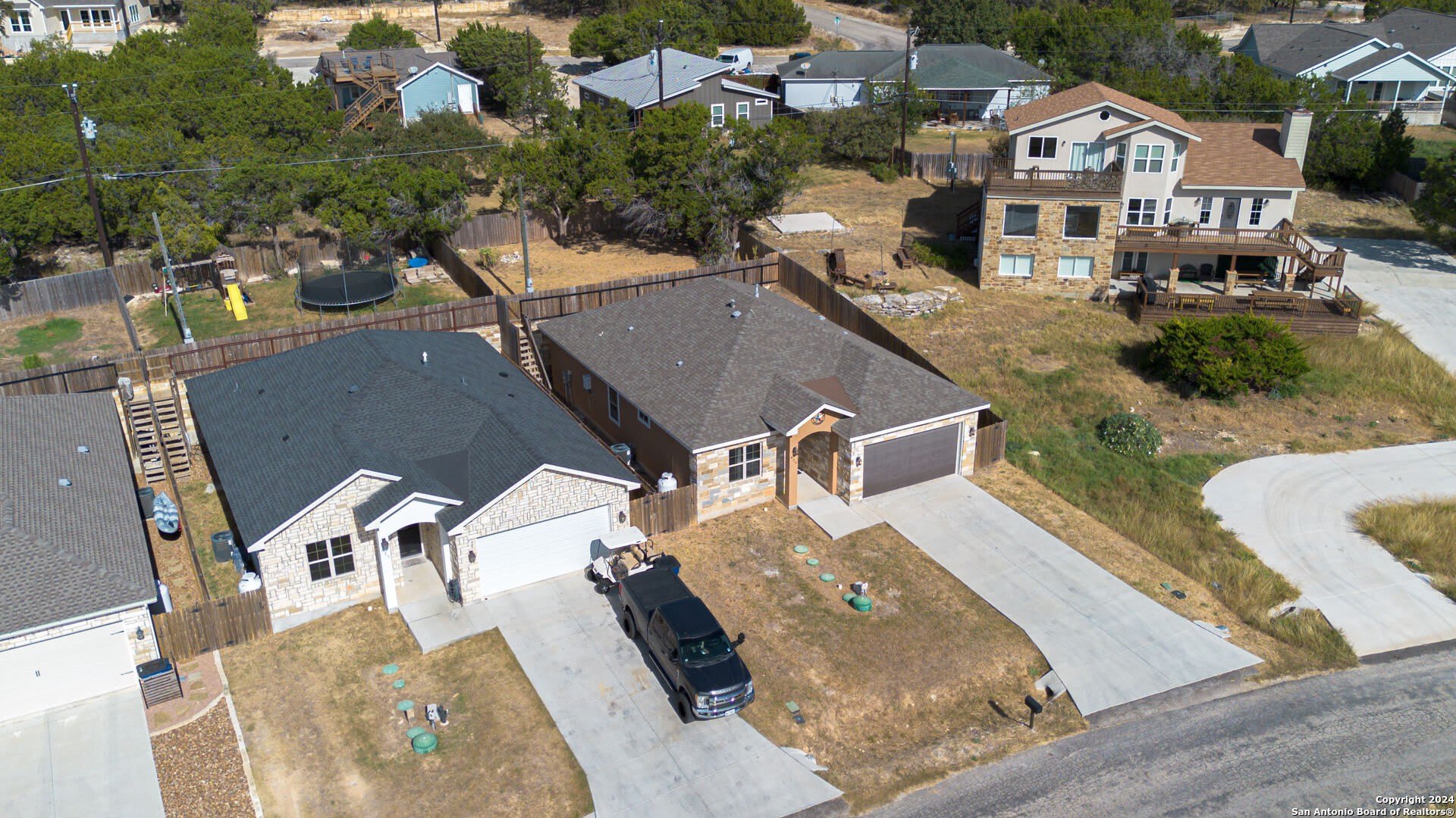 639 Hummingbird Hill – photo 3