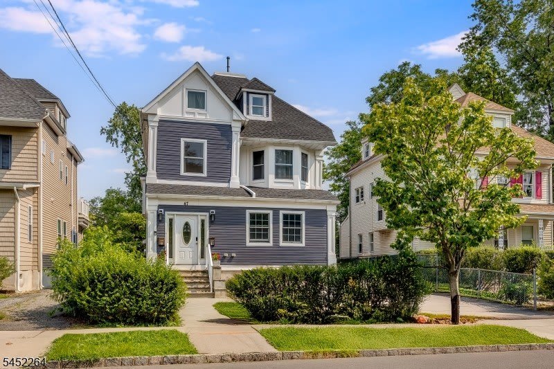 47 Greenwood Ave – photo 1