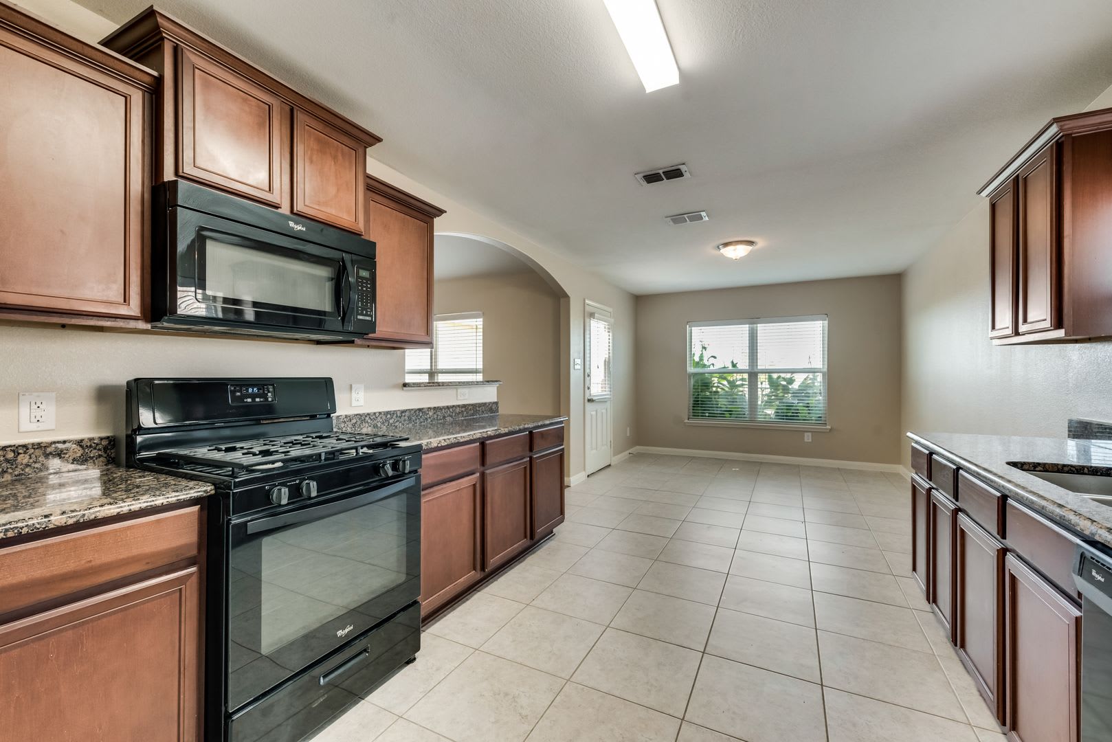 A must see home in Forney! – photo 2