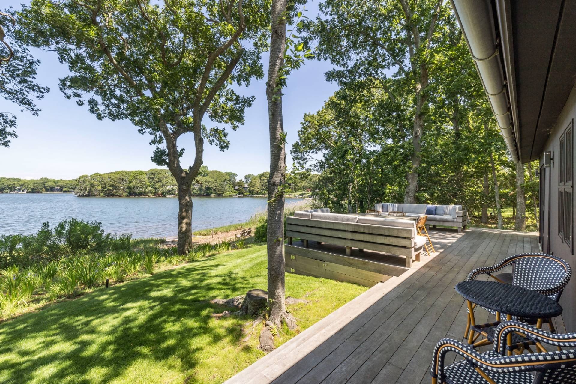 33 Bluff Point Road – photo 2