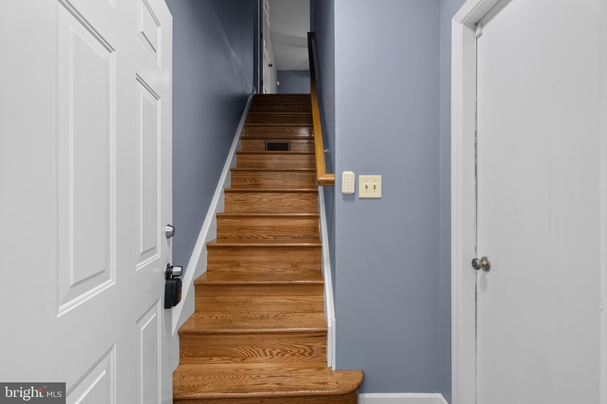 1114 E 14TH Street – photo 5
