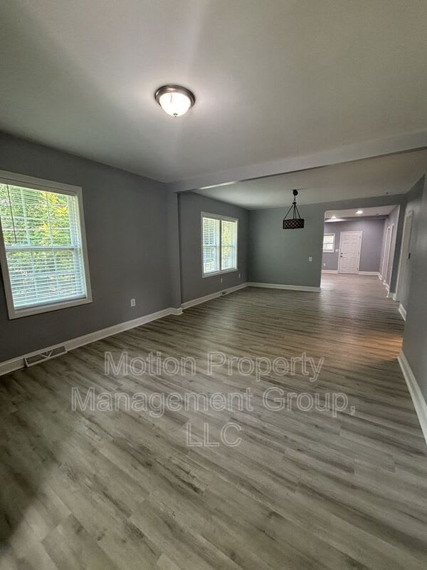 131 Dixon Cir – photo 4