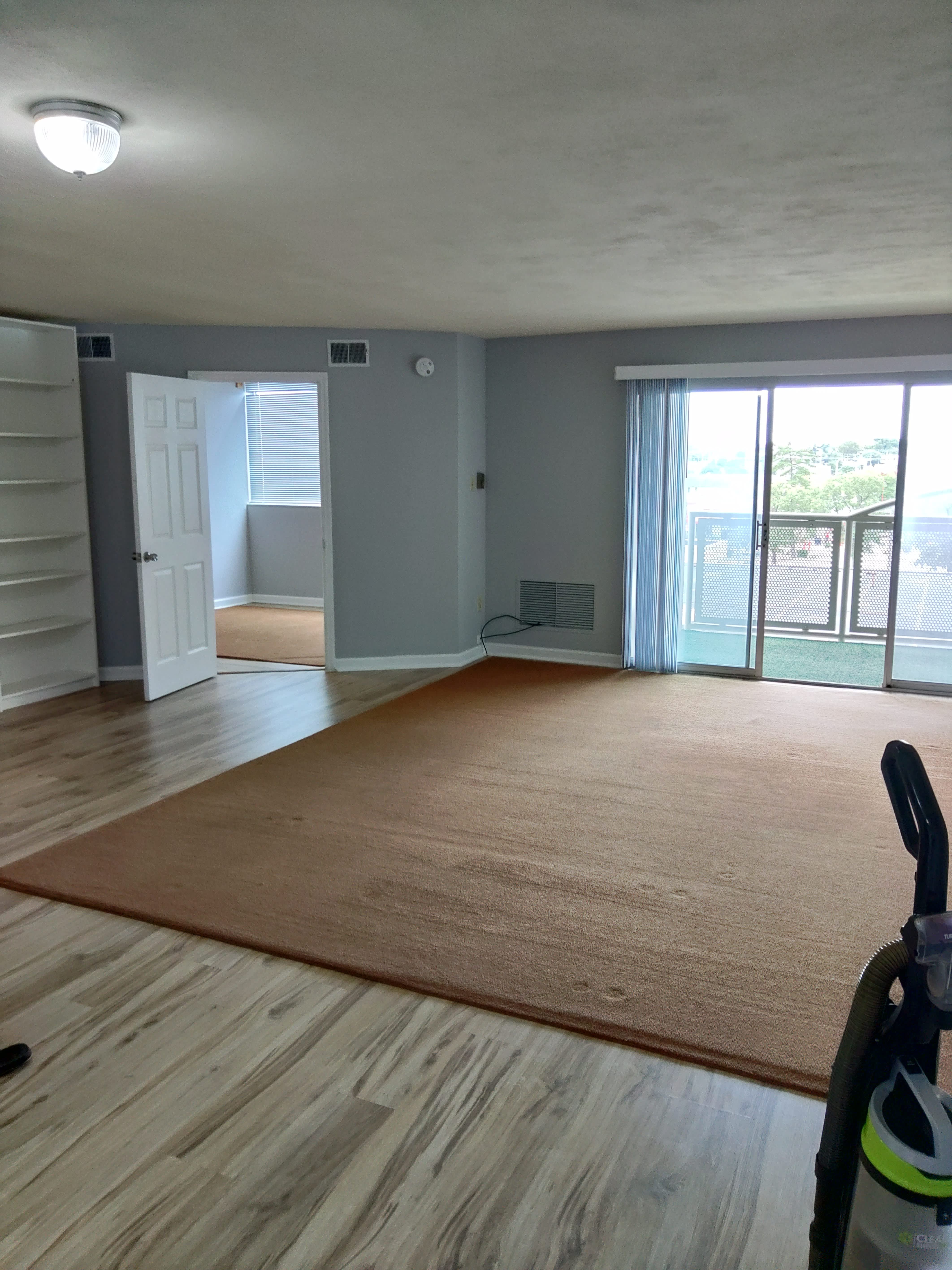 2121 Nicholasville Road – photo 4