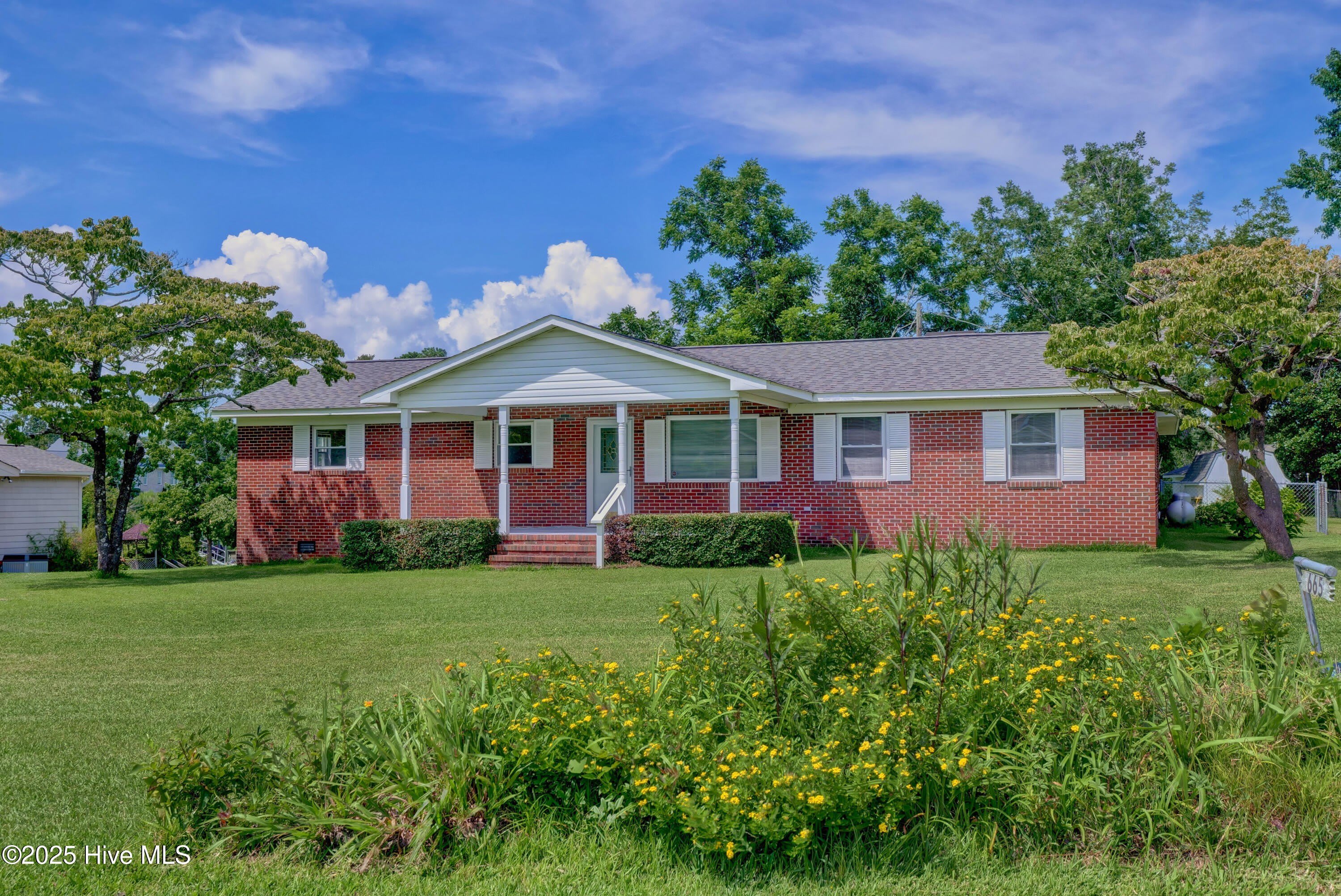 665 Hughes Road – photo 4