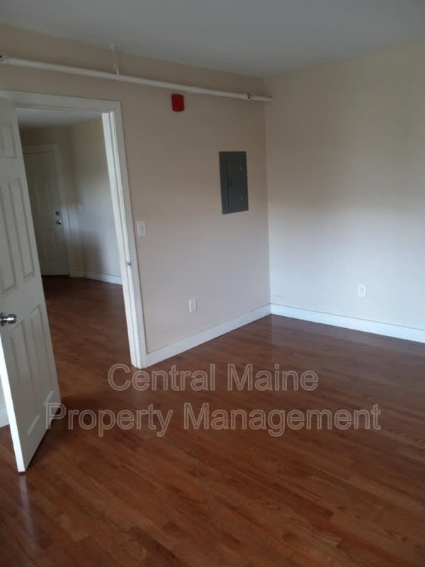 520 Hancock Street #10 – photo 1