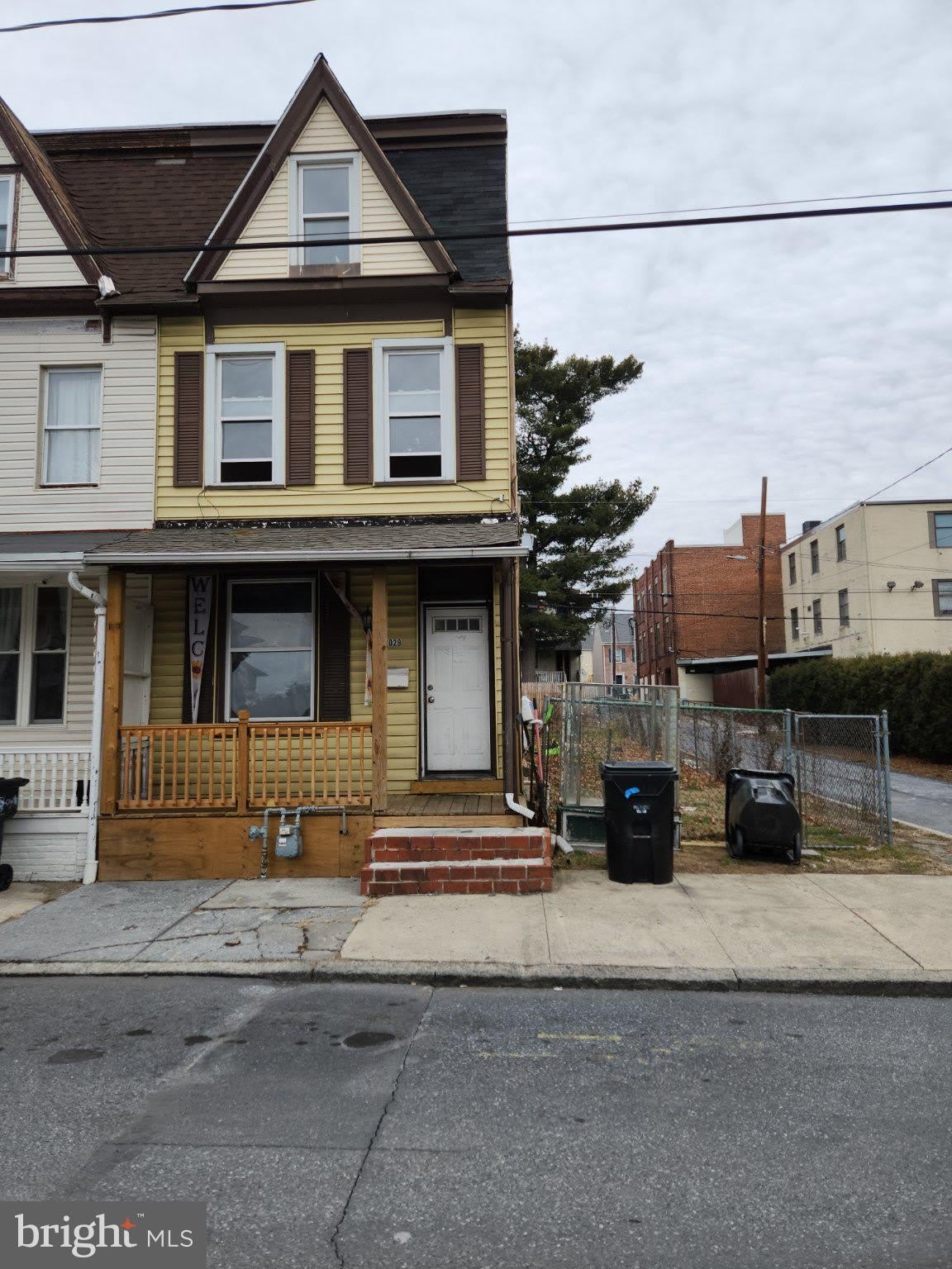 2029 LOGAN Street – photo 1