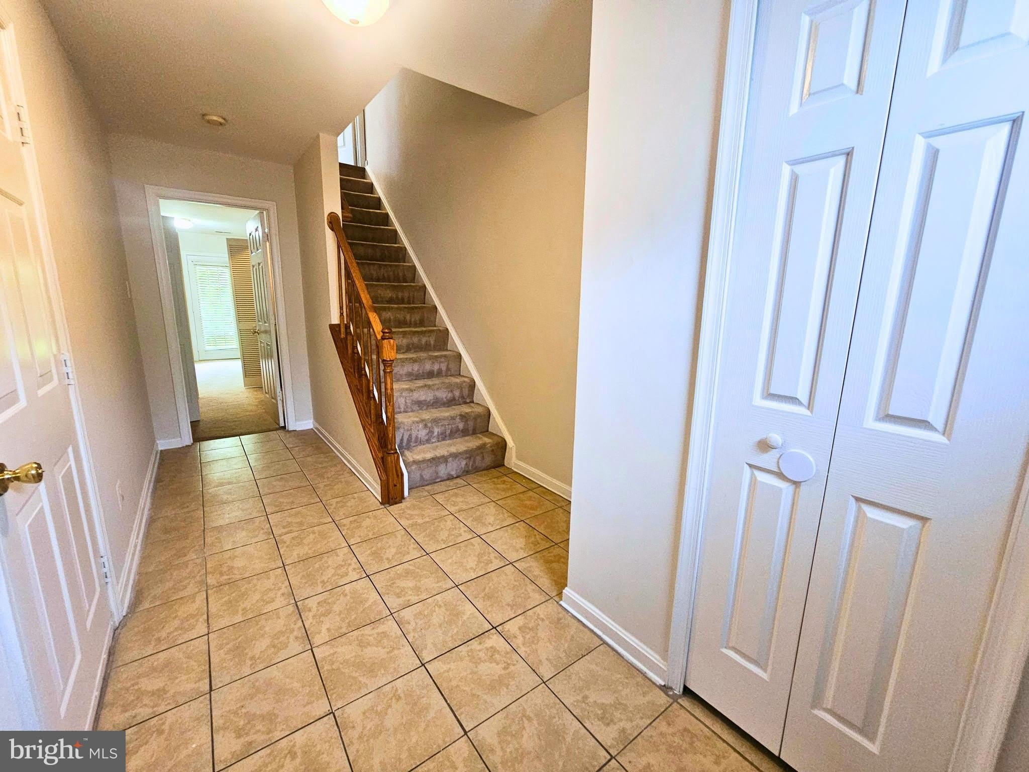 303 DUNDEE Place – photo 2