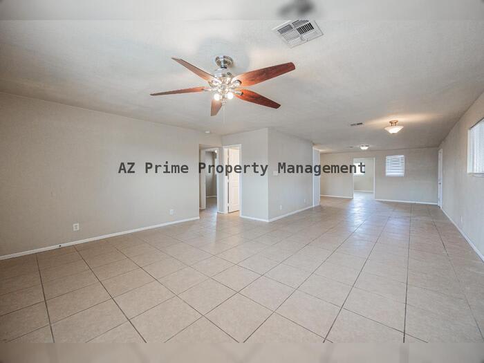 2062 East Nancy Lane – photo 4