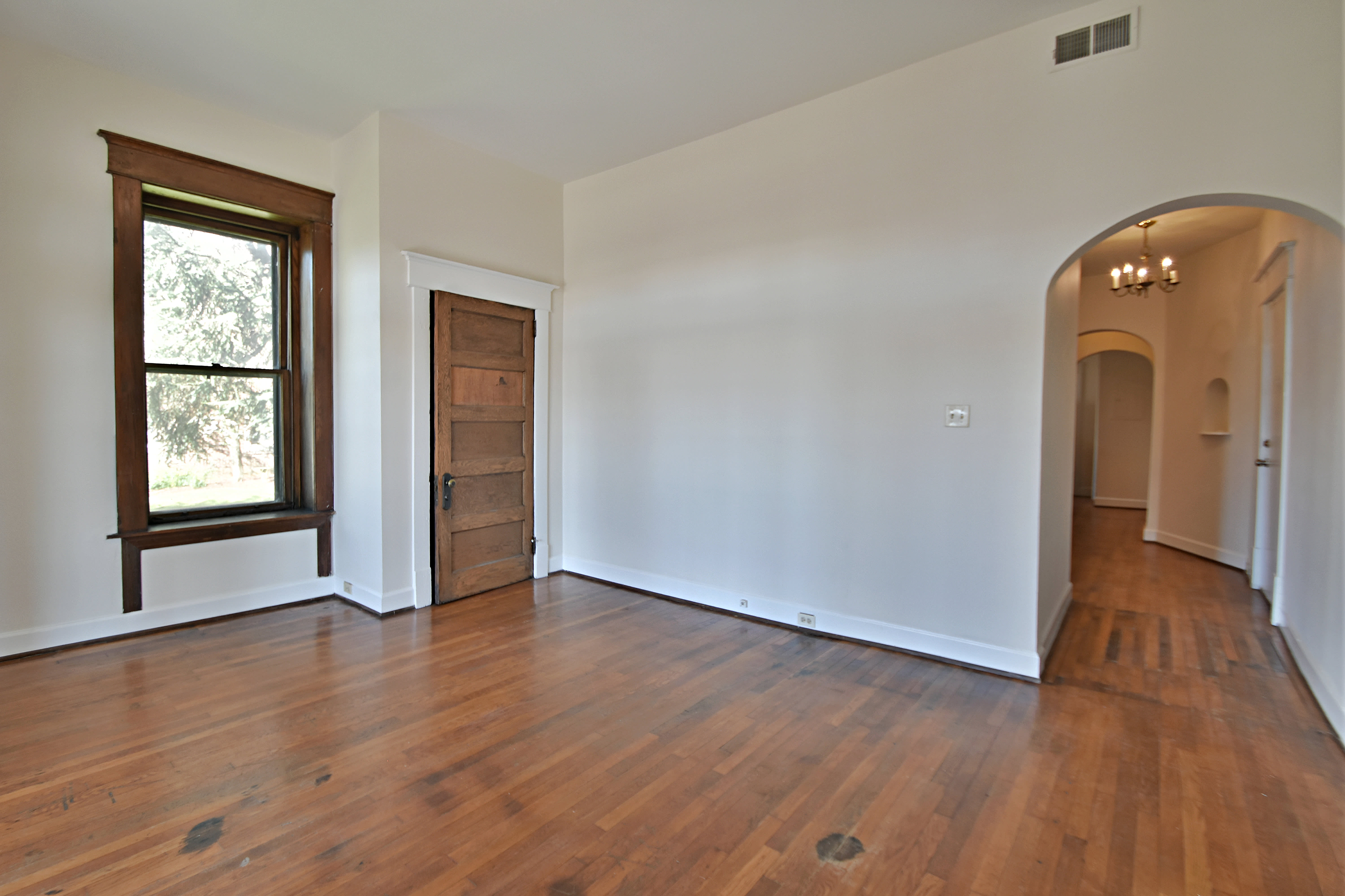 209 West Fifth Avenue – photo 4