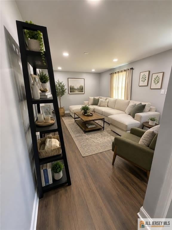 10 Lake Avenue – photo 2