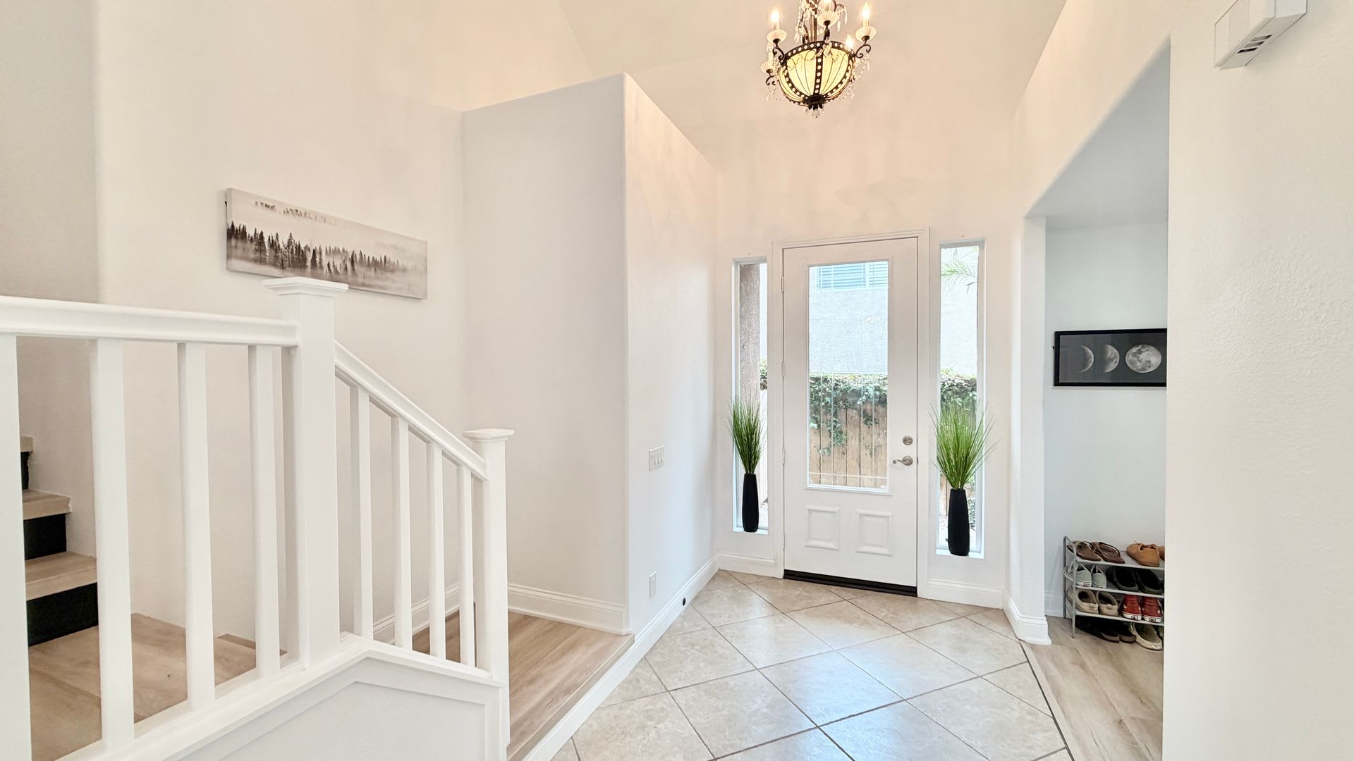 Beautiful Home in the Wonderful, Private, & Gated Poets Square HOA Community of Fallbrook! – photo 5
