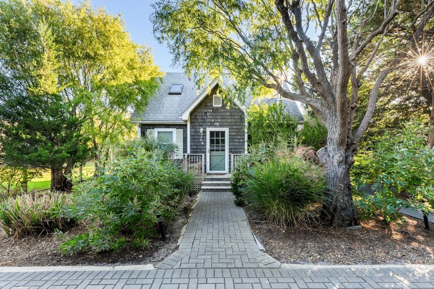 38 Homesite Avenue – photo 1