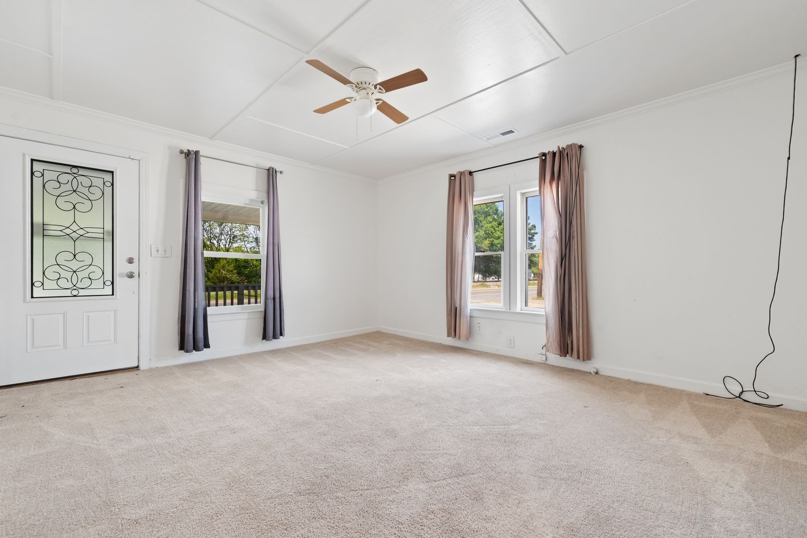 Well Maintained 3 Bedroom Home, Convenient to Downtown Wake Forest – photo 3