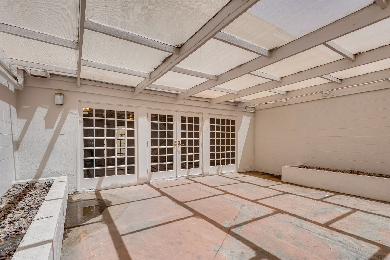 Townhome featuring a vintage floor plan – photo 4