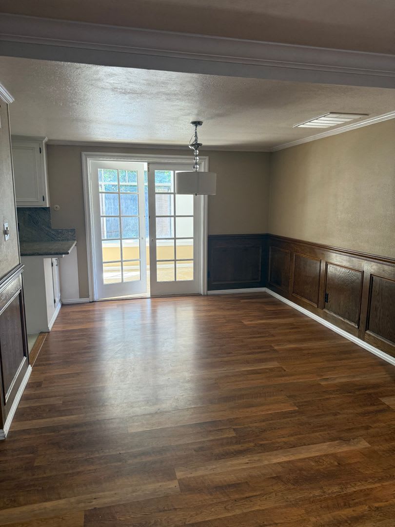 Showing Friday 8/28 & Saturday 8/29 from 11:00-11:30am – photo 2