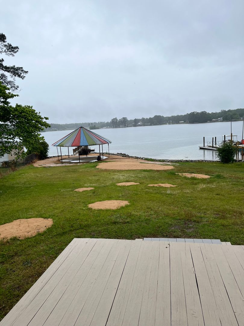 Lake Front With Gazebo on LAKE MURRAY – photo 2