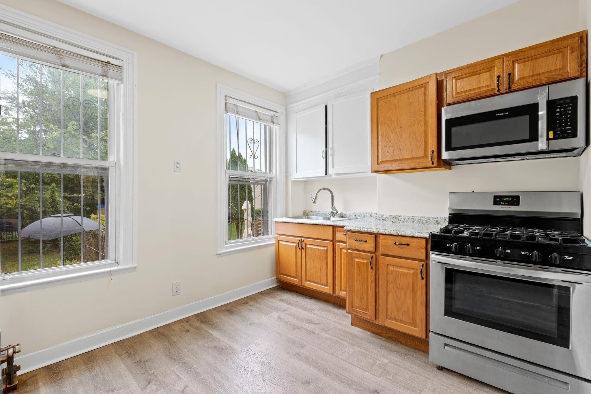 294 CLERK ST – photo 3