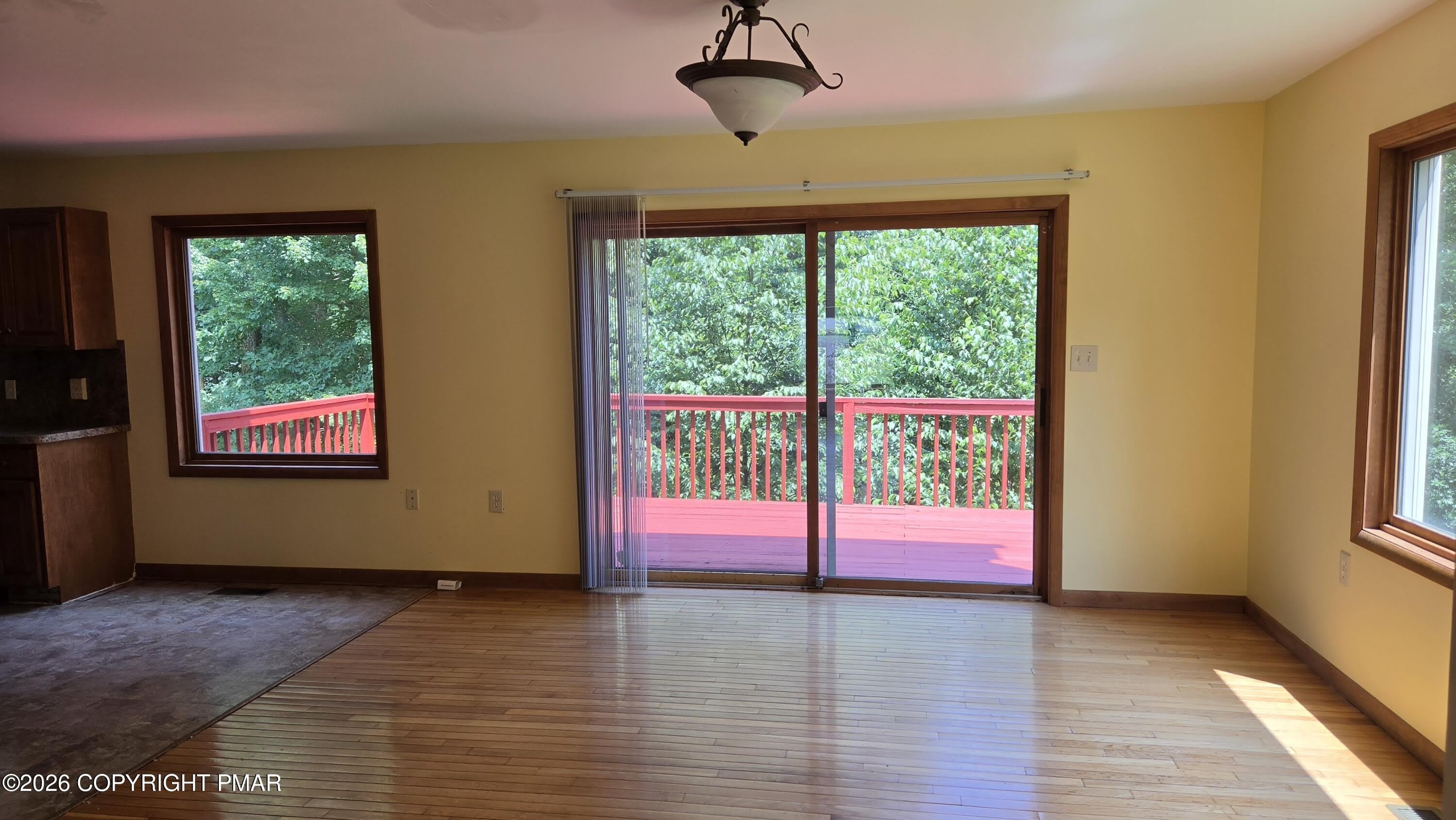 907 Thornberry Court – photo 4
