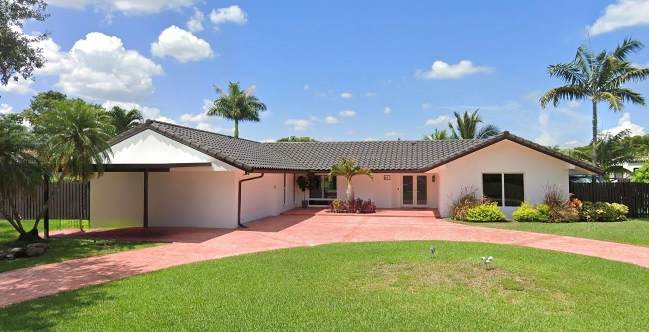 481 W Tropical Way – photo 2