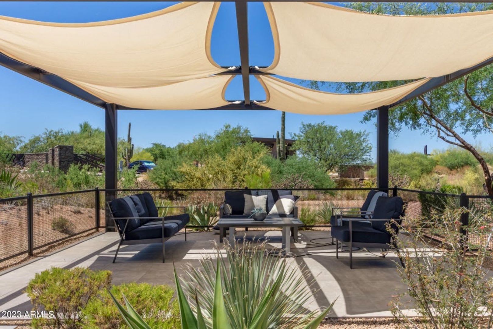 Remodeled 2 bedroom 2 bath at the Venu! – photo 3