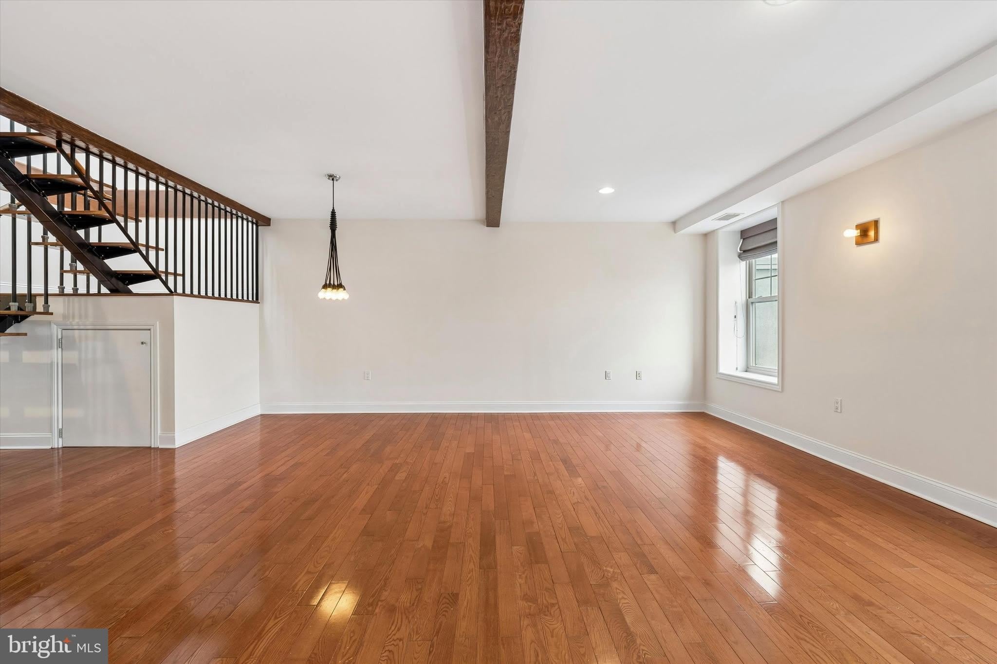 1111 MOUNT VERNON Street – photo 5