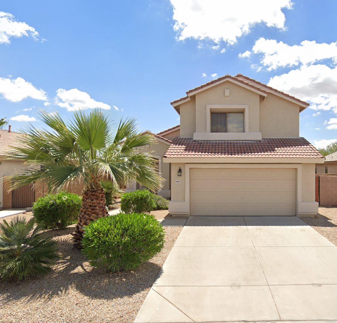Incredible home in Bell West subdivision in Surprise – photo 1