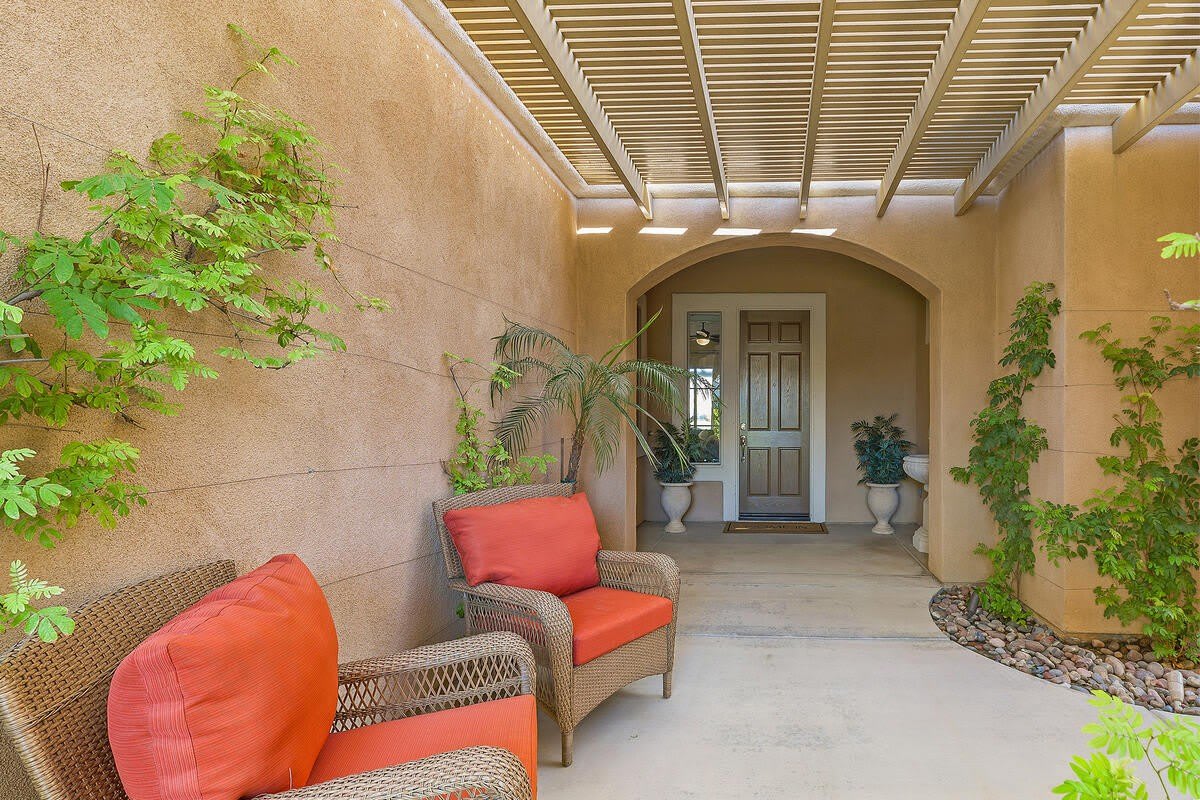 81126 Avenida Lorena – photo 3