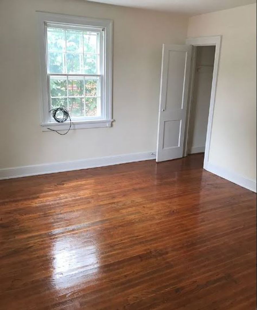 2027-2028 School Year 8 bdrm / 3 bath 508 14th St NW – photo 2