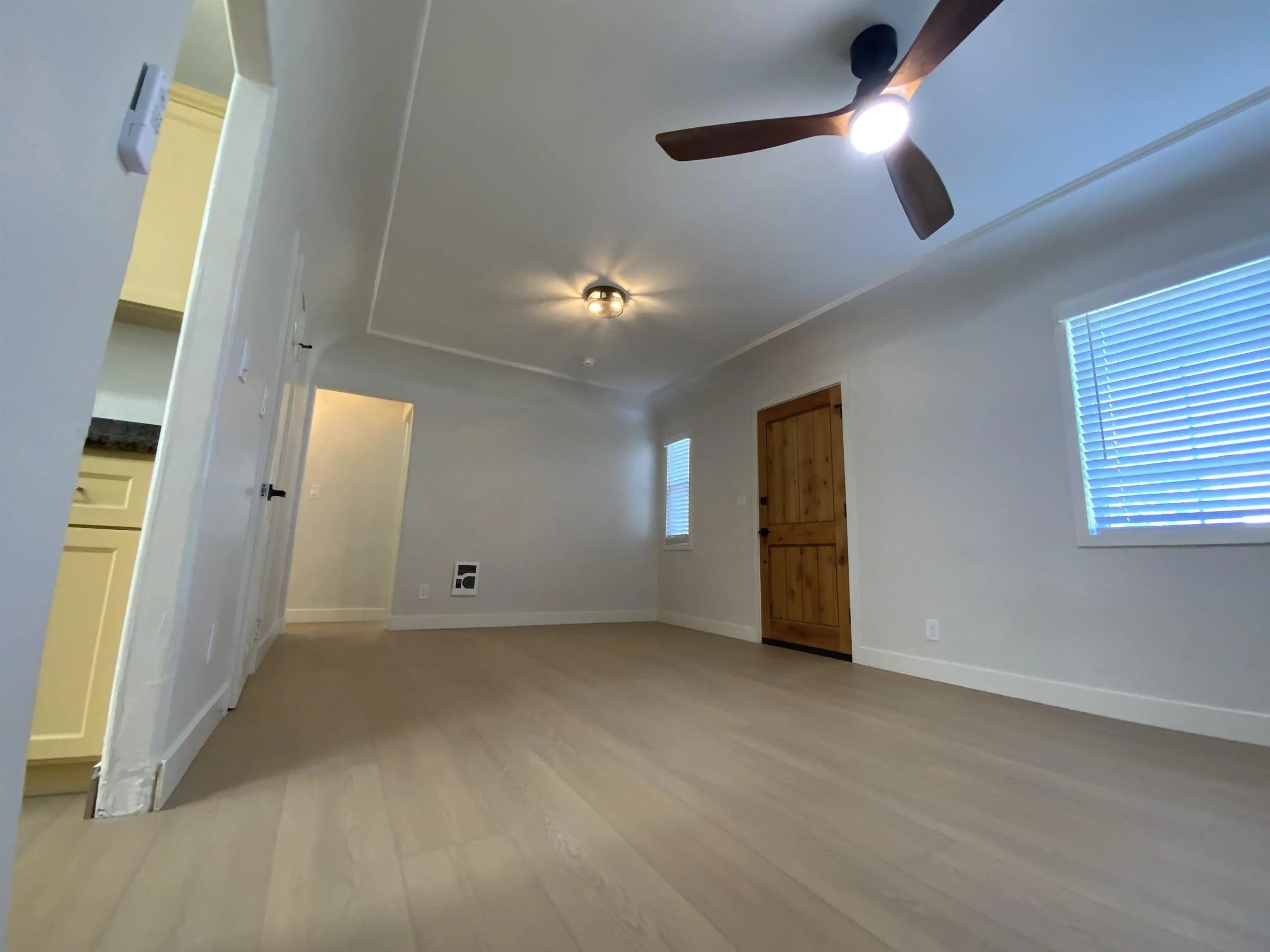 520 Glover Ave – photo 5