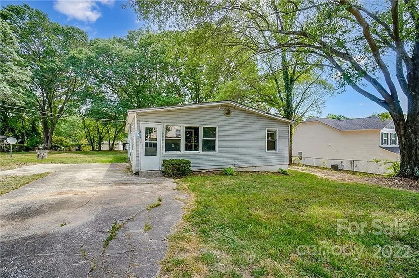 Room in 5 Bedroom Home at Hart St – photo 2