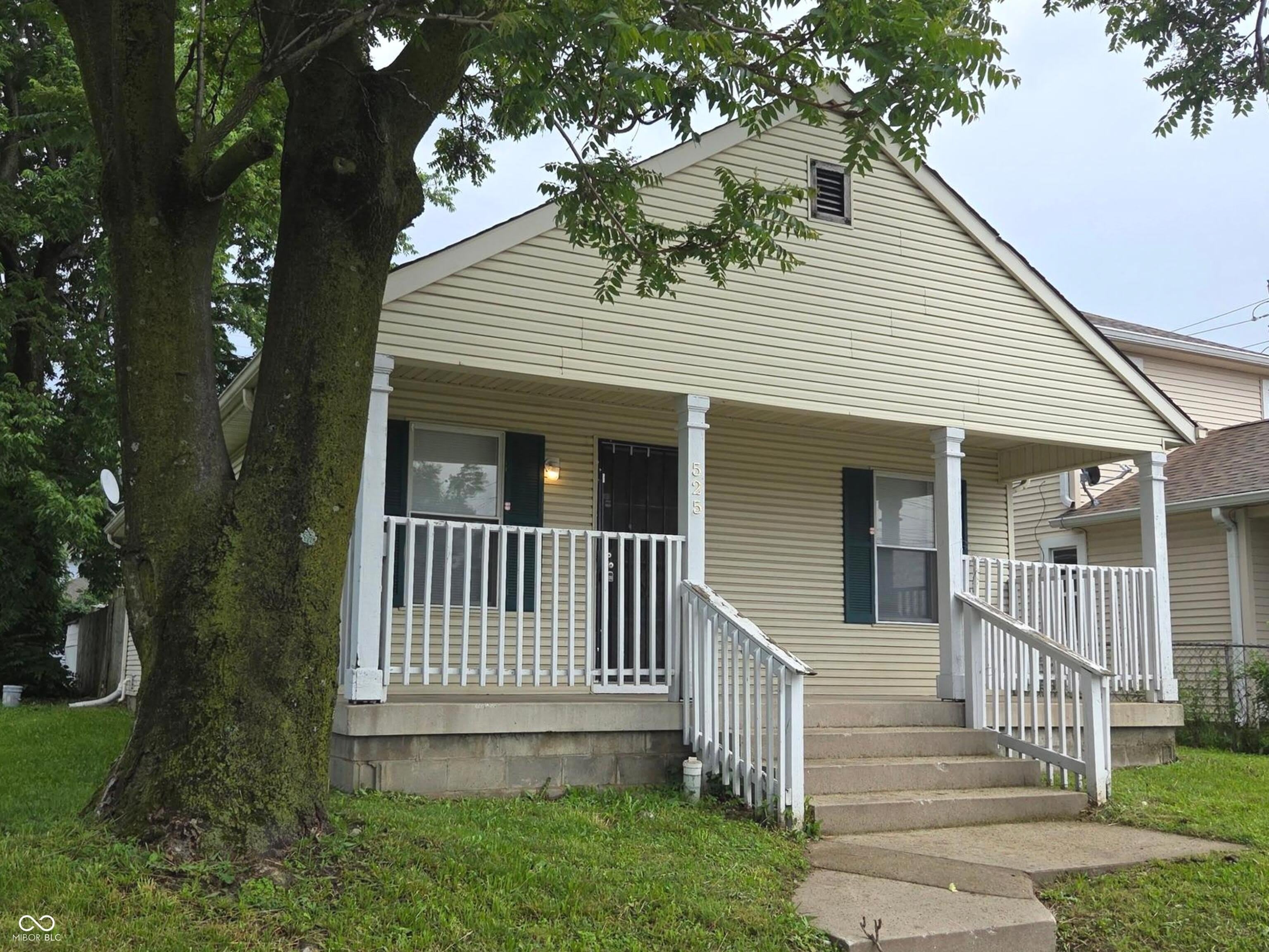 525 N Belmont Avenue – photo 2