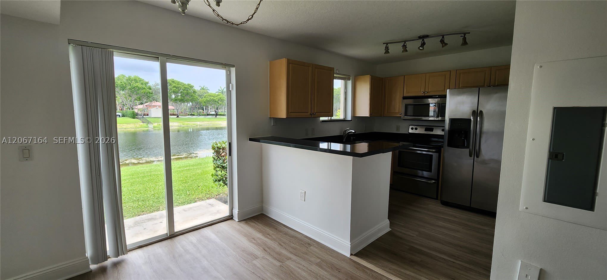 3478 Briar Bay Blvd – photo 4