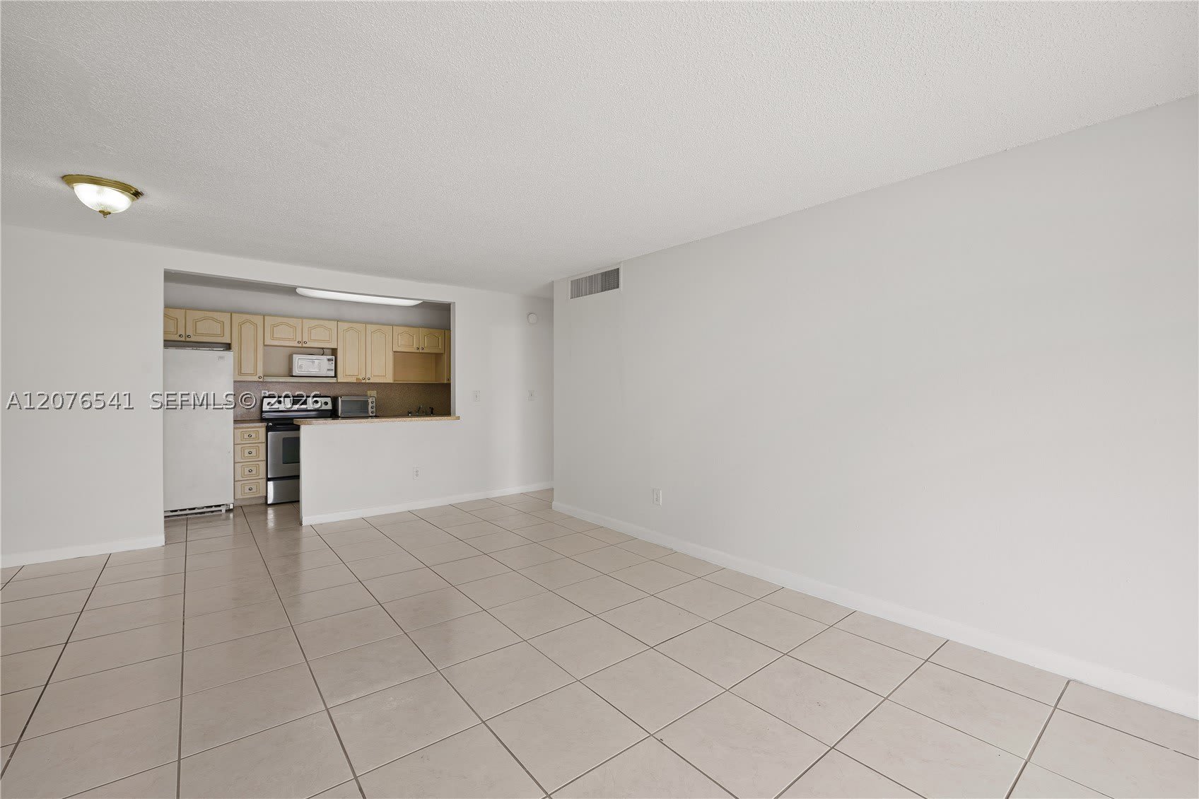 4154 NW 79th Ave – photo 3