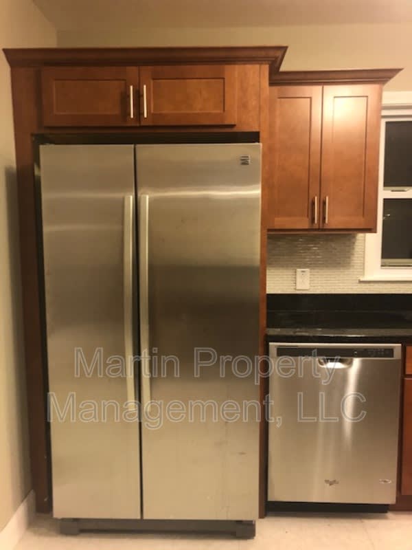 27 Grant Avenue 1 – photo 5