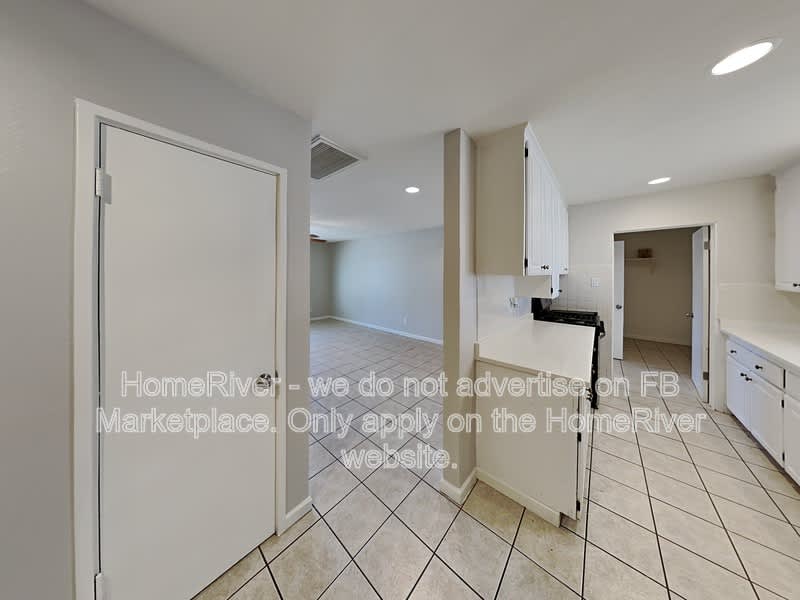 3212 W Marshall Ave – photo 5