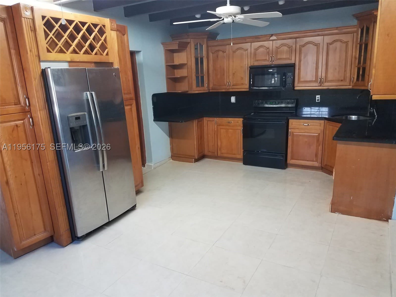 2828 SW 3rd St – photo 4