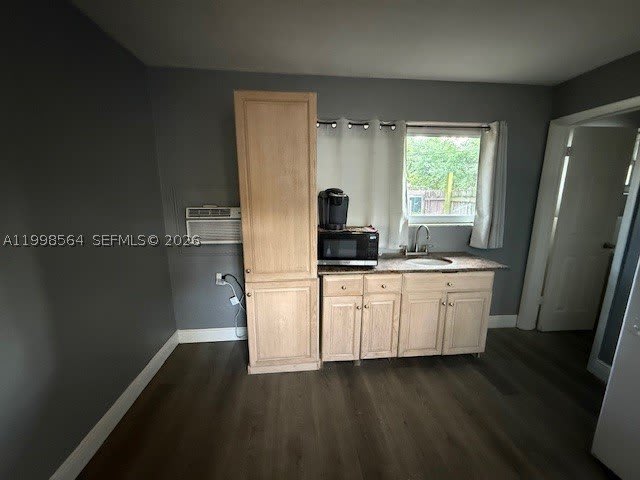 4148 SW 24th St – photo 5