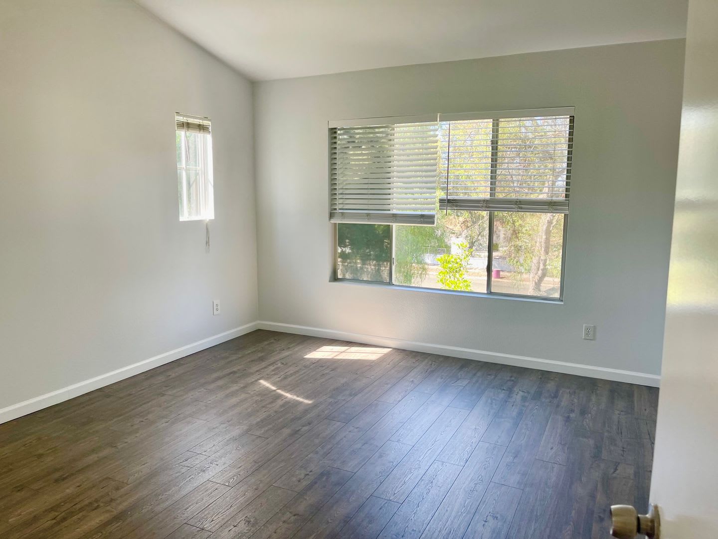 Townhome Apartment 2Bed 2Bath Dryer Washer Inside – photo 5