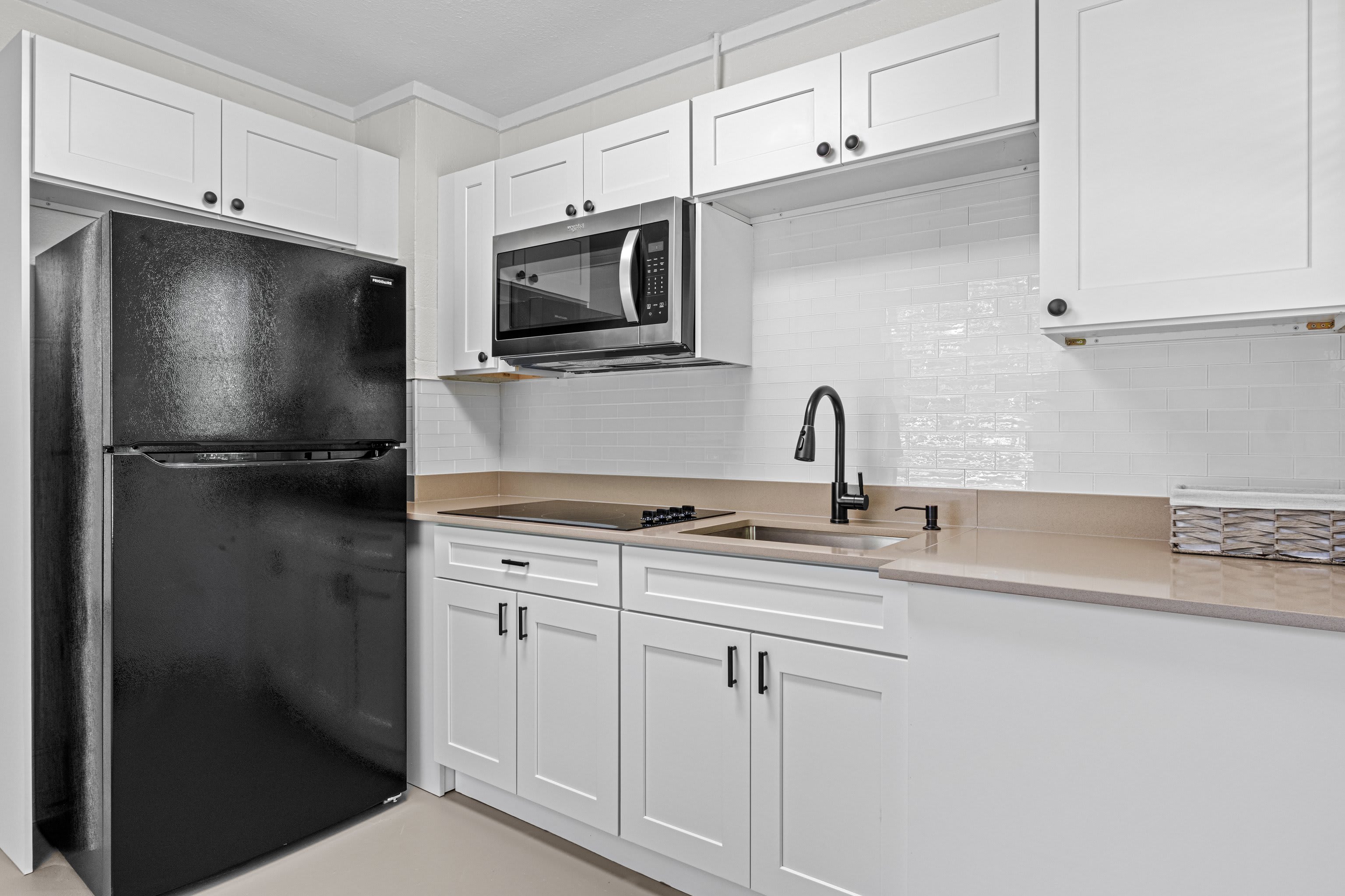 762 Westcott St – photo 2