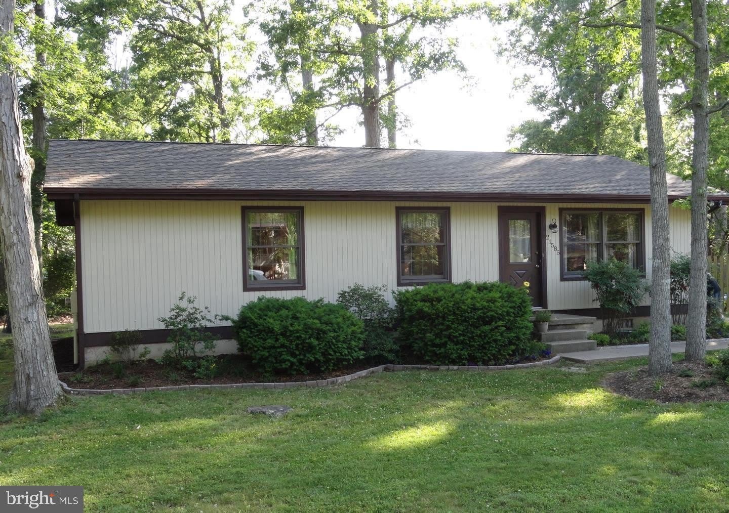 21585 AMERICA Street – photo 1