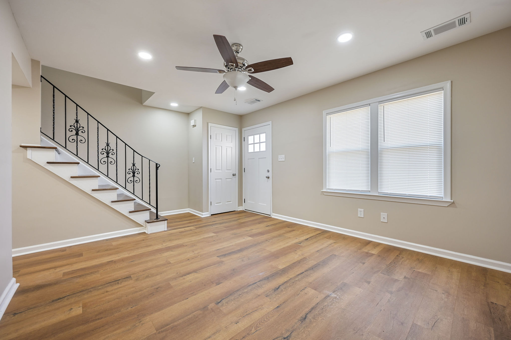 1192 Madison Court – photo 4