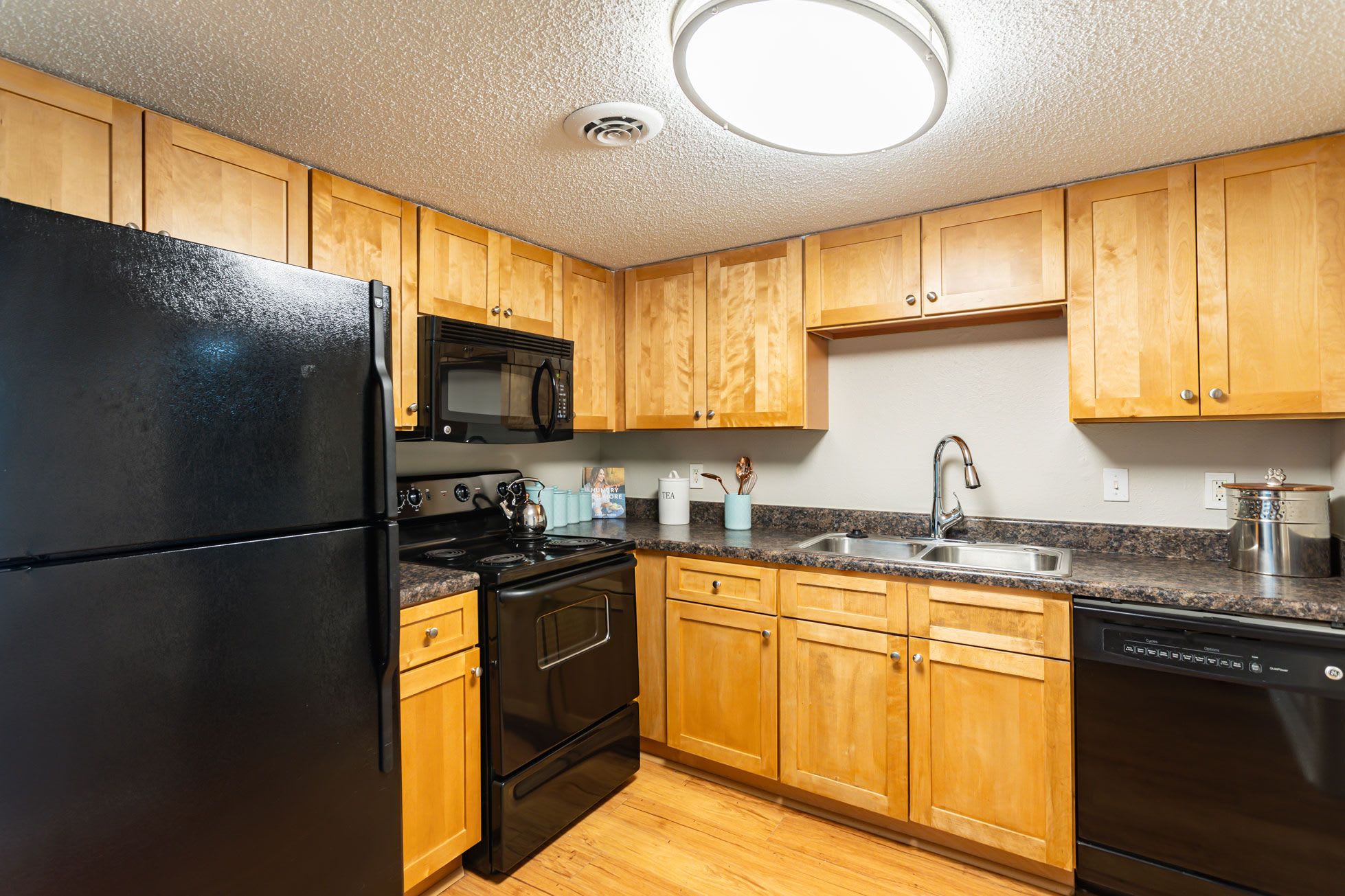 865 Bellevue – photo 5