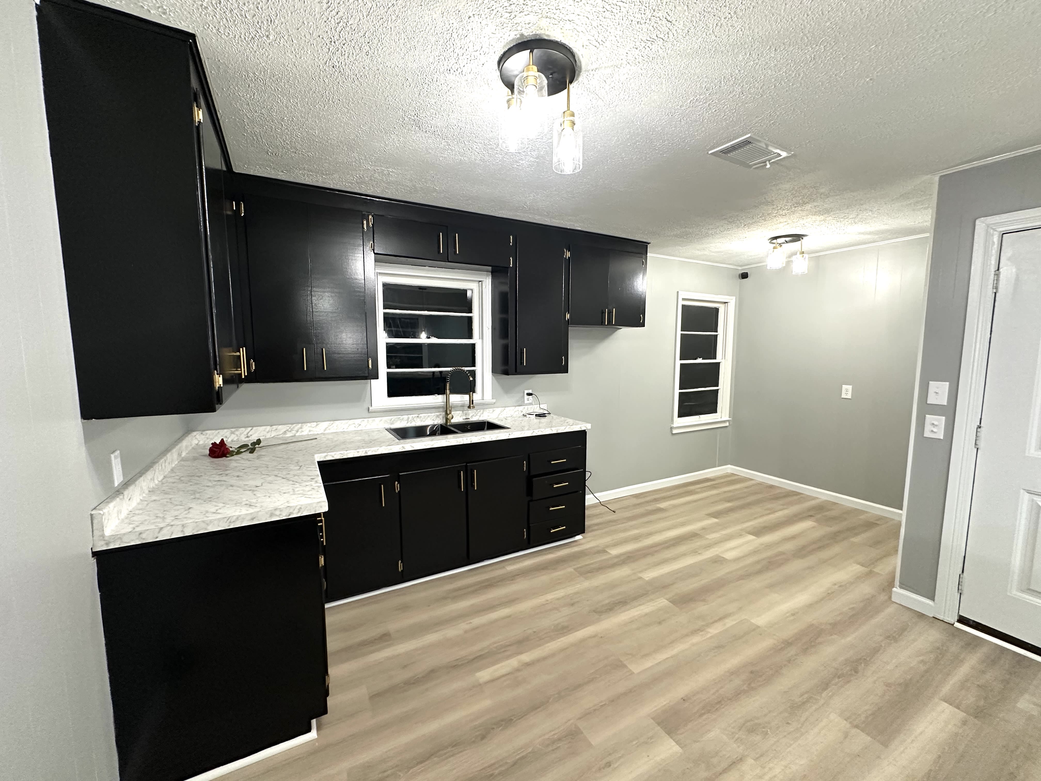 1427 48Th Ave – photo 4