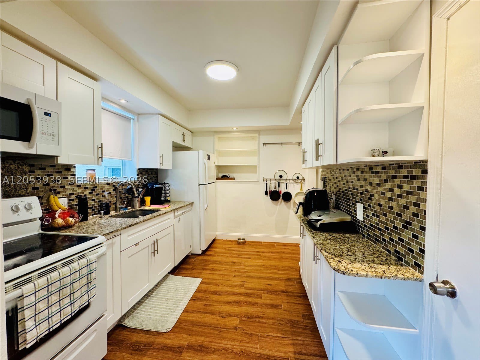 920 N 26th Ave – photo 5