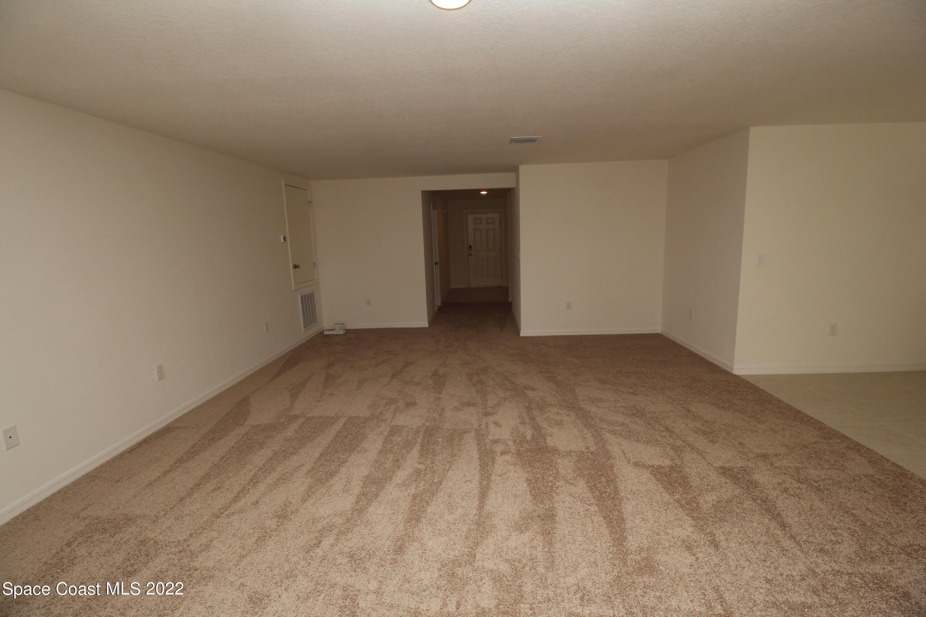 1450 Traverse Street SE – photo 4