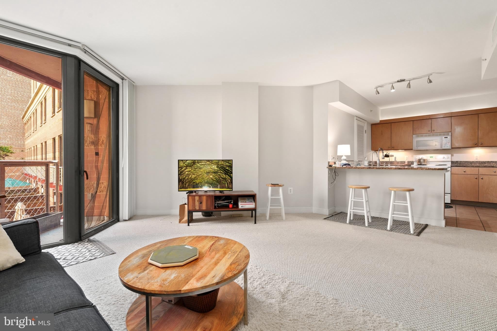616 E Street NW – photo 3