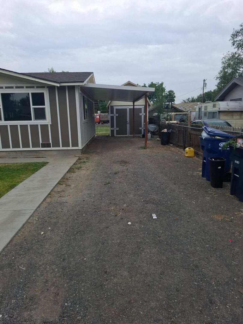 3 Bed, 2 bath house with carport – photo 2