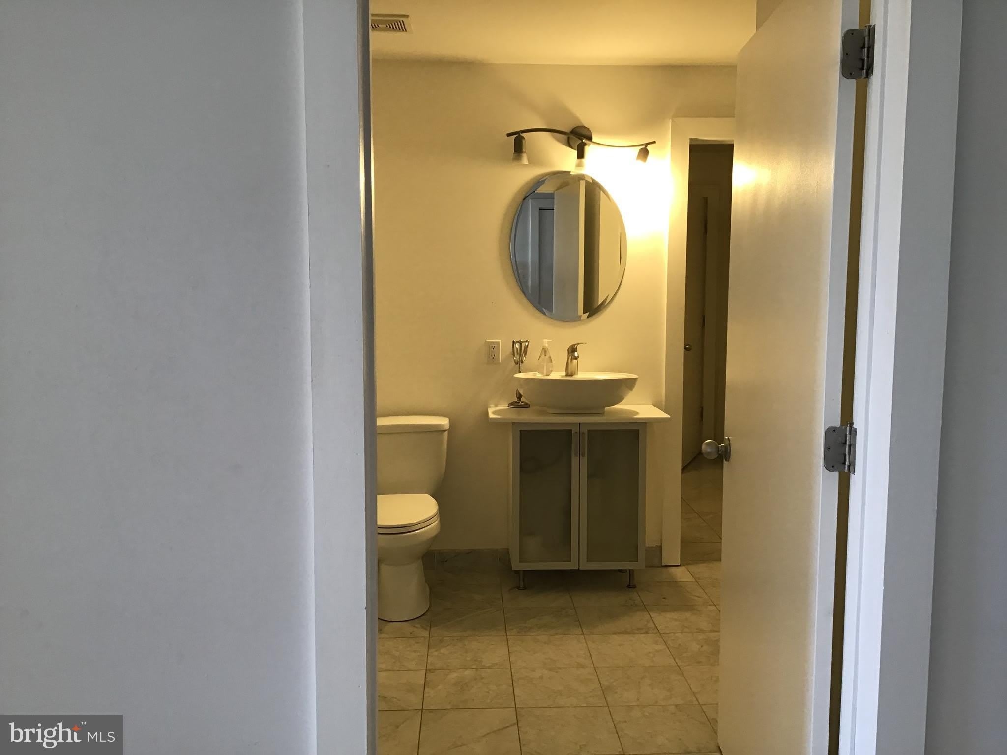 1125 E Columbia Avenue – photo 4